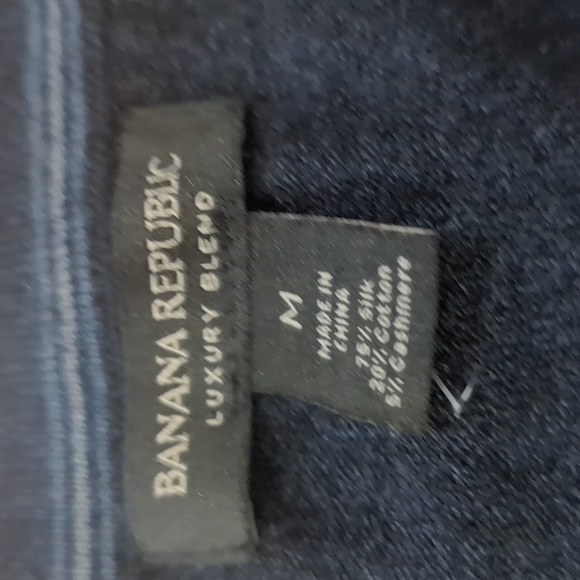 Banana Republic Silk Sweater - Picture 2 of 2